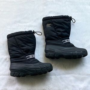 Like New Sorel Cub NY1799-011 Youth Insulated Lined Black Snow Boots Size 4